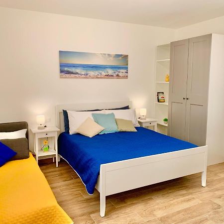 Casa Vacanze Con Vista Mare E Giardino - Amanecer Marzocca di Senigallia Dış mekan fotoğraf