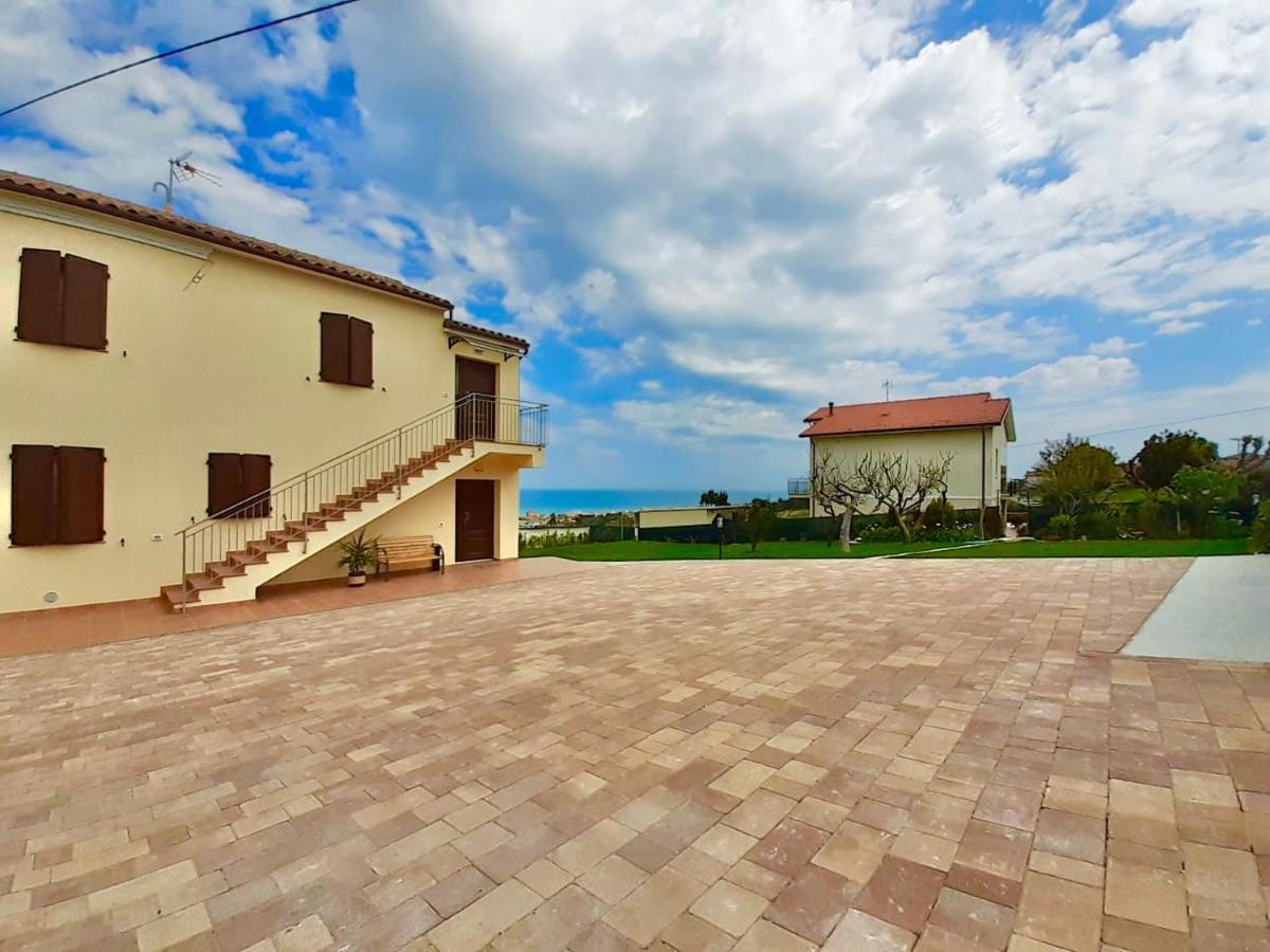 Casa Vacanze Con Vista Mare E Giardino - Amanecer Marzocca di Senigallia Dış mekan fotoğraf