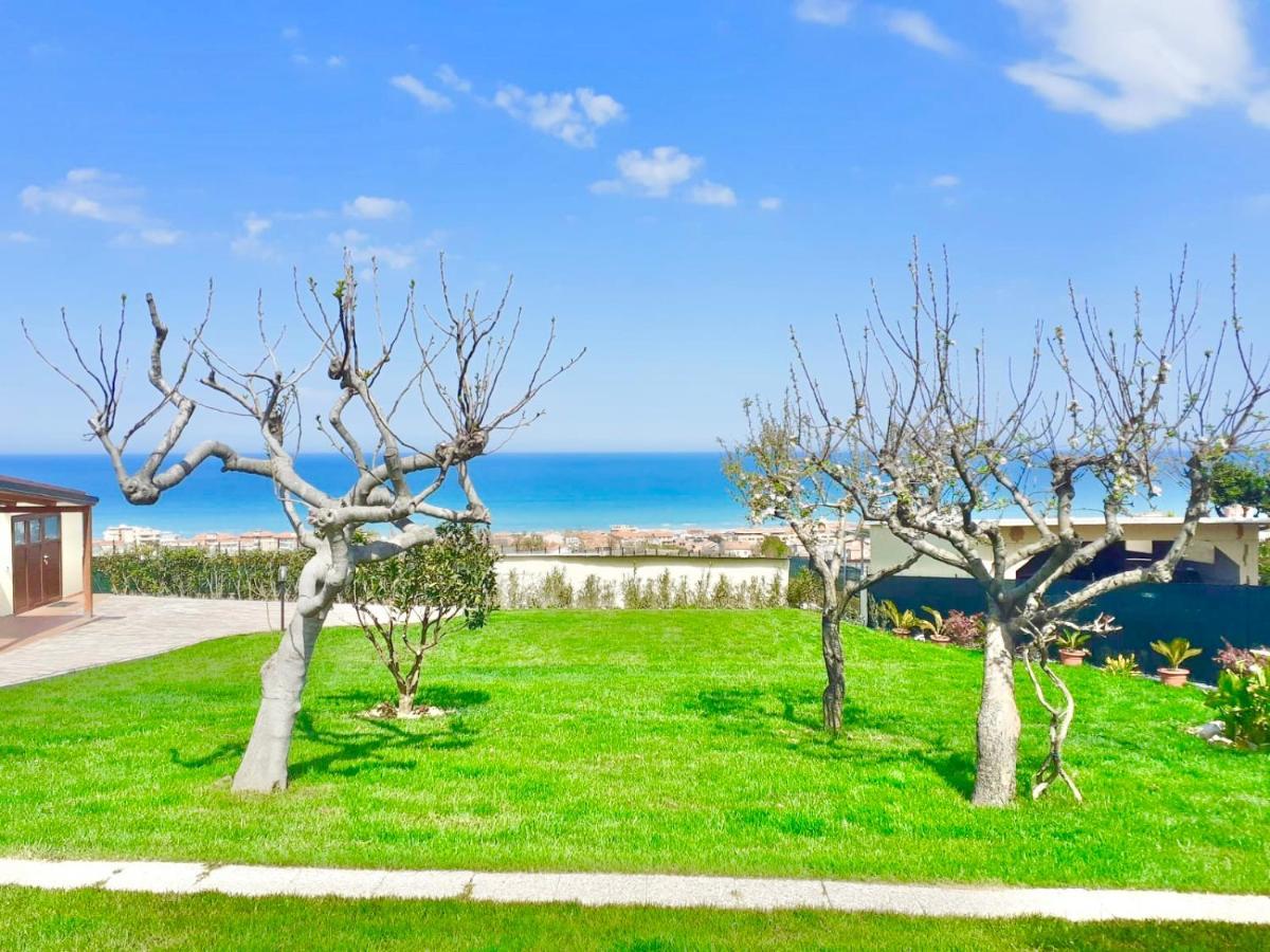 Casa Vacanze Con Vista Mare E Giardino - Amanecer Marzocca di Senigallia Dış mekan fotoğraf