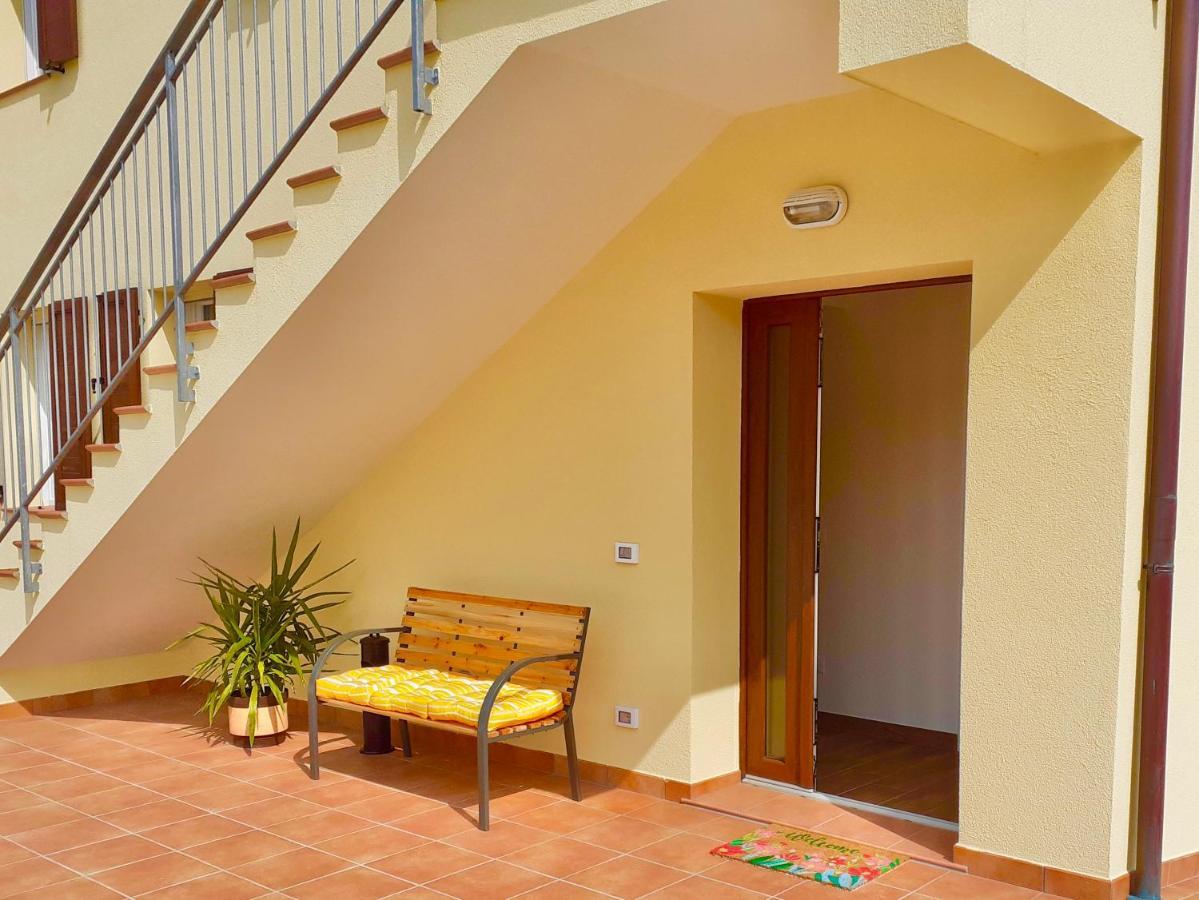 Casa Vacanze Con Vista Mare E Giardino - Amanecer Marzocca di Senigallia Dış mekan fotoğraf